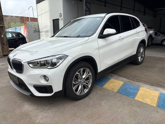 BMW X1 2.0 16V TURBO ACTIVEFLEX SDRIVE20I GP 4P AUTOMÁTICO BMW X1 2.0 16V TURBO ACTIVEFLEX SDRIVE20I GP 4P AUTOMÁTICO
